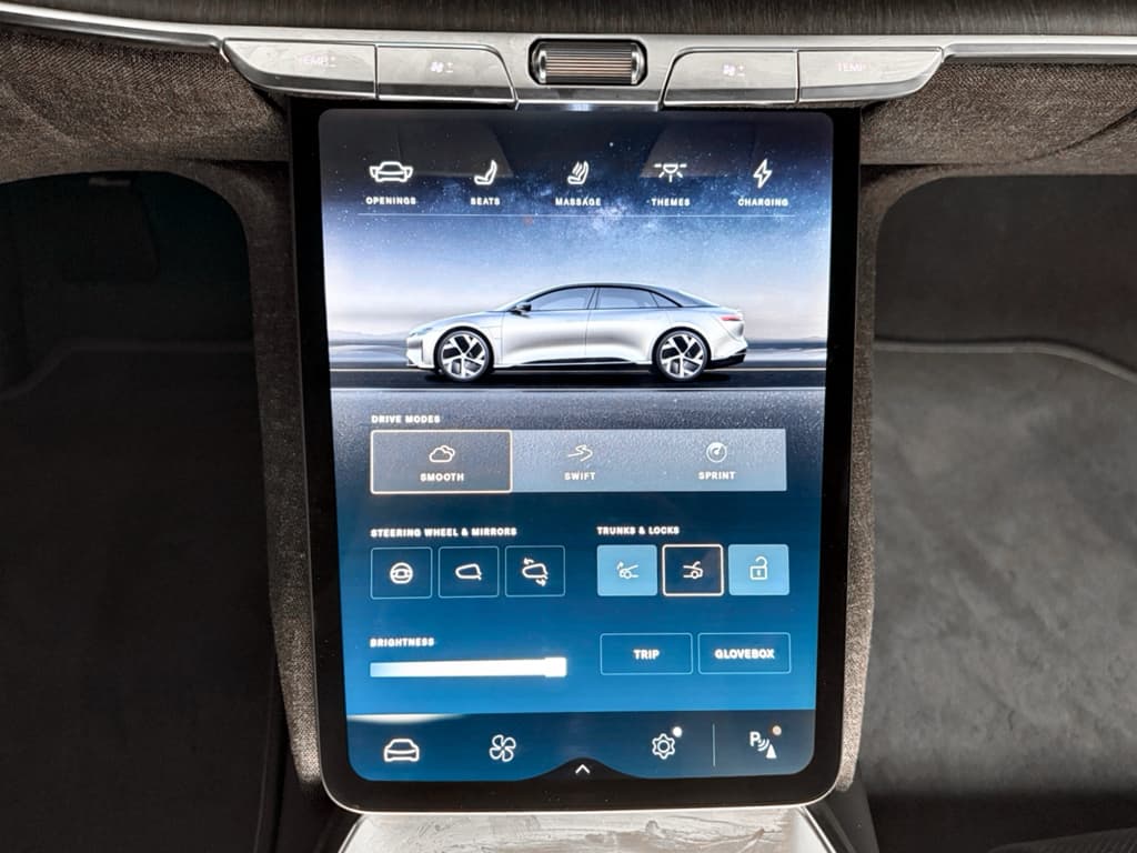 2022 Lucid Air view 10