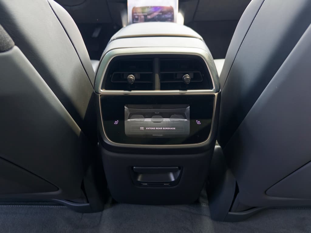 2022 Lucid Air view 19