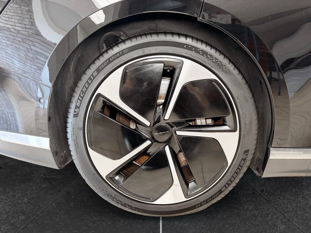 2022 Lucid Air view 33
