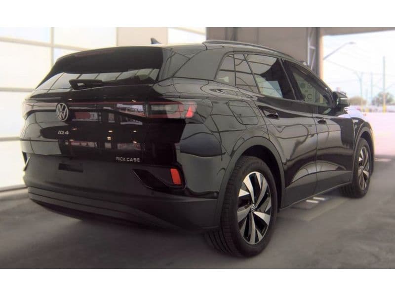 2025 Volkswagen ID.4 view 3