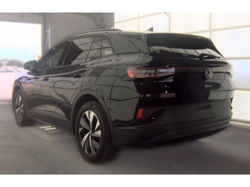 2025 Volkswagen ID.4 view 4