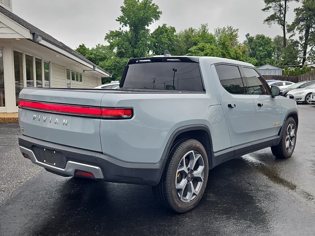 2022 Rivian R1T view 3