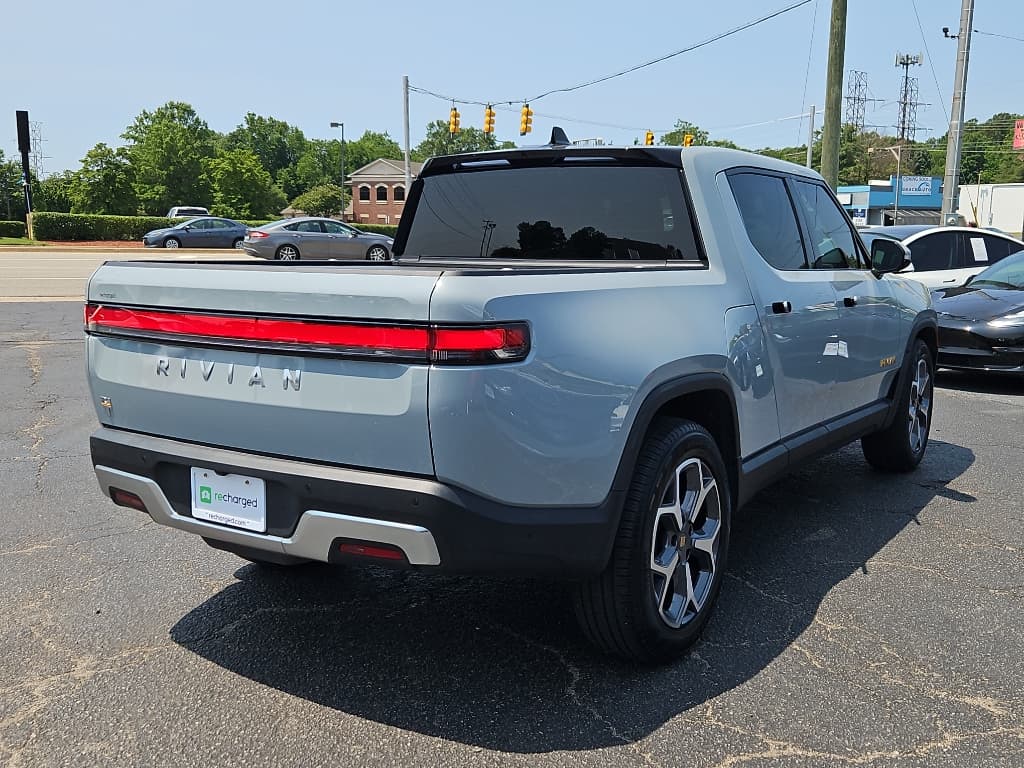 2022 Rivian R1T view 3