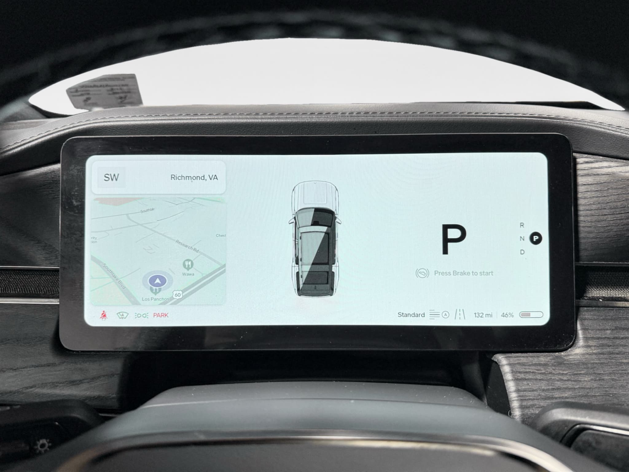2023 Rivian R1S view 10