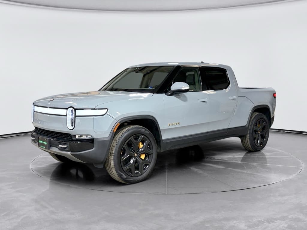 2022 Rivian R1T view 1