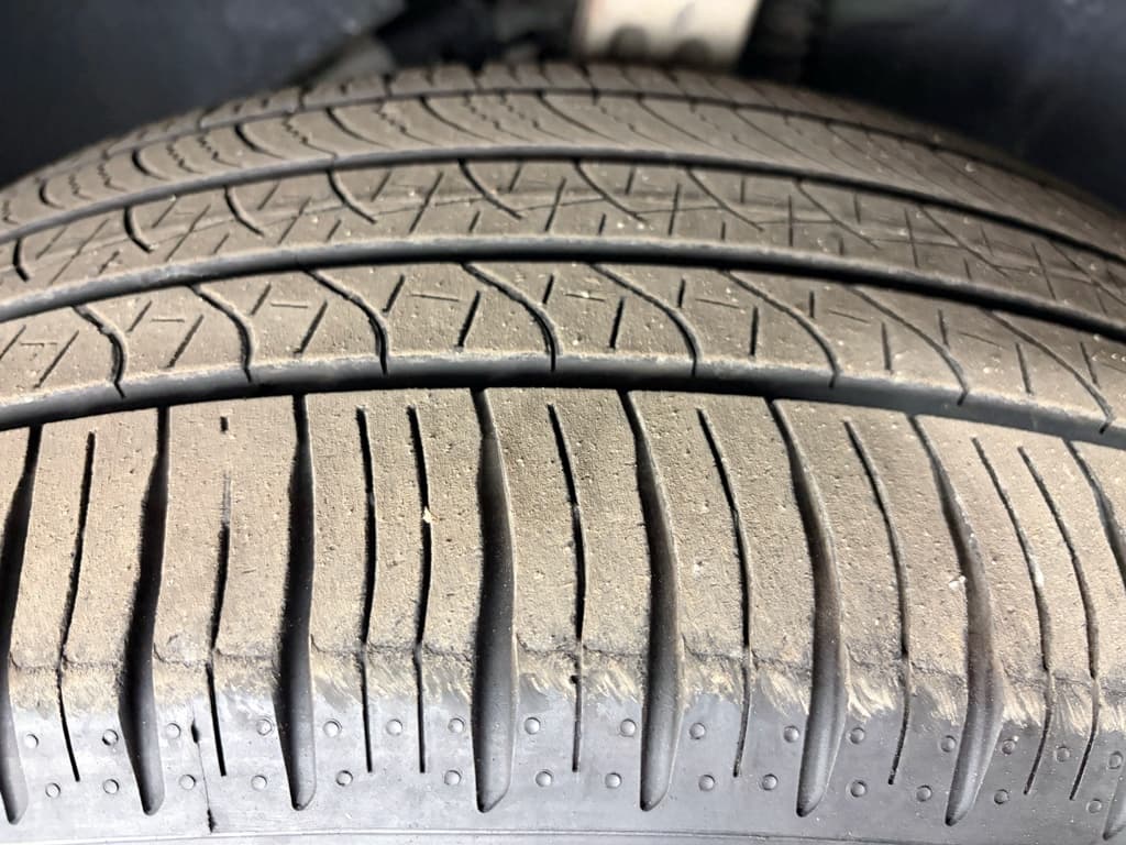 2022 Rivian R1T view 39