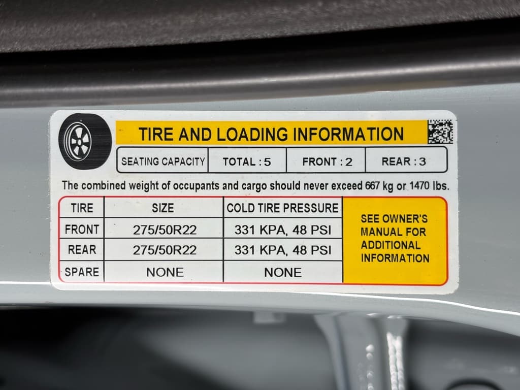 2022 Rivian R1T view 31