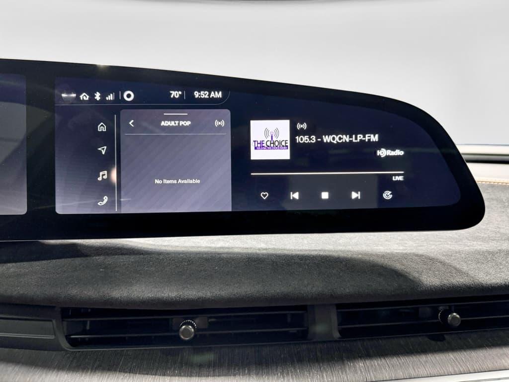 2022 Lucid Air view 13