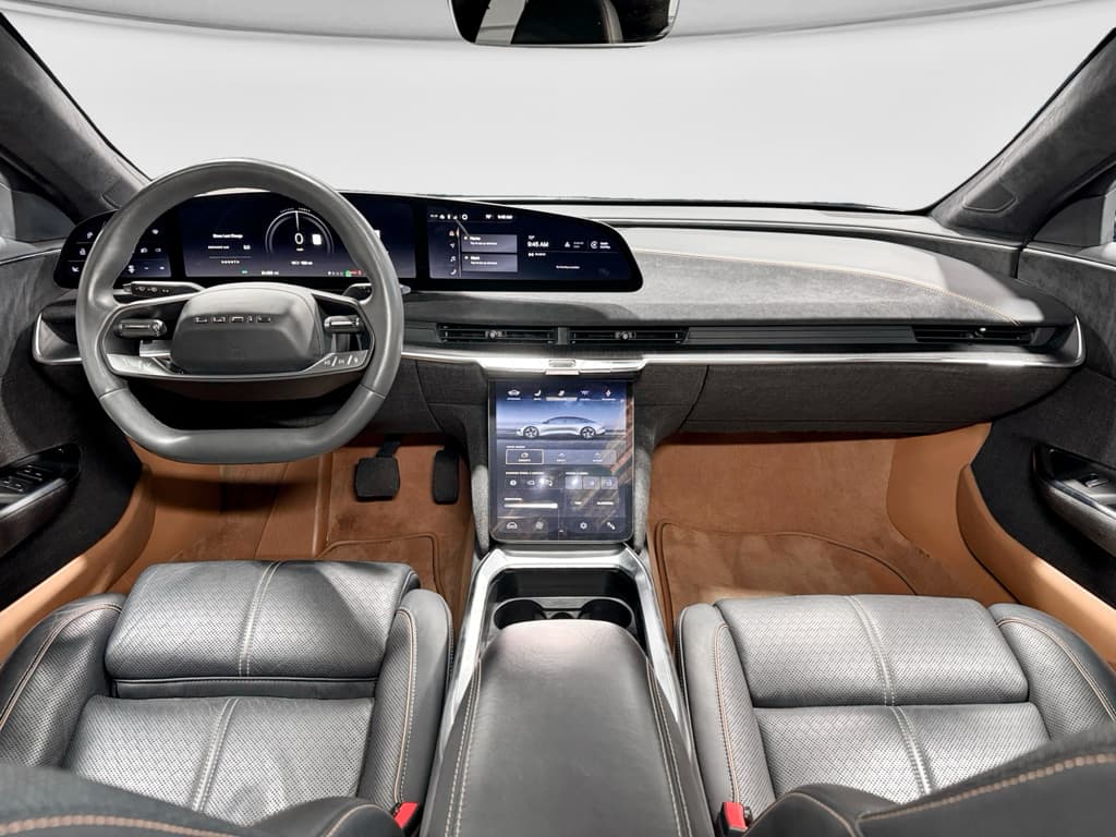 2022 Lucid Air view 18