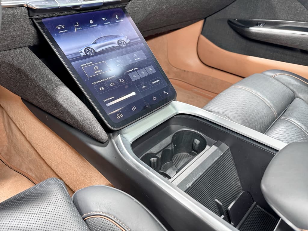 2022 Lucid Air view 21