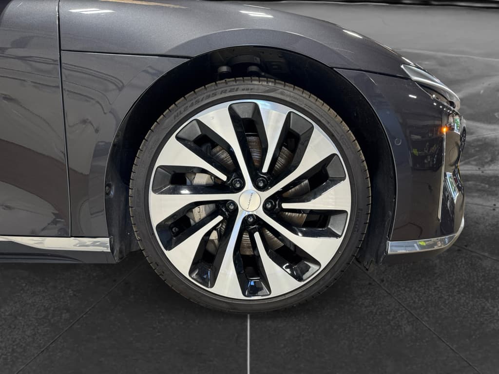 2022 Lucid Air view 37