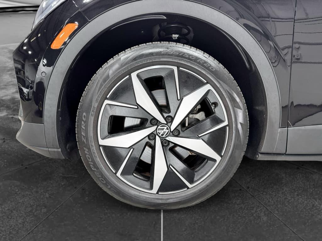 2023 Volkswagen ID.4 view 28