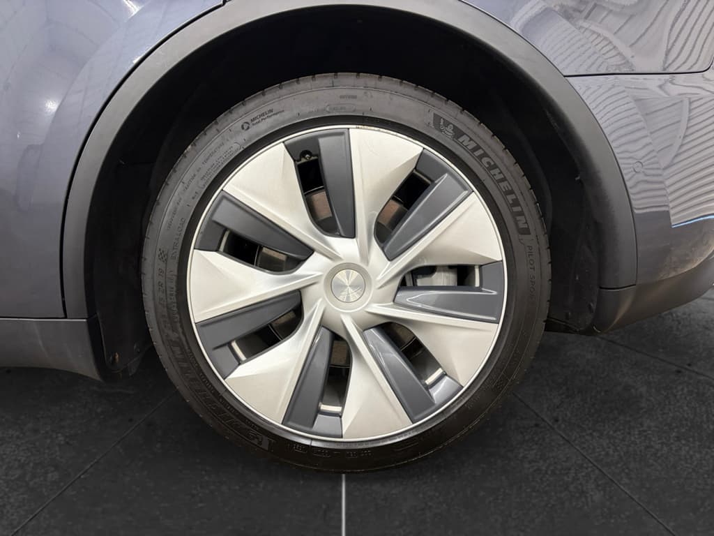 2020 Tesla Model Y view 33