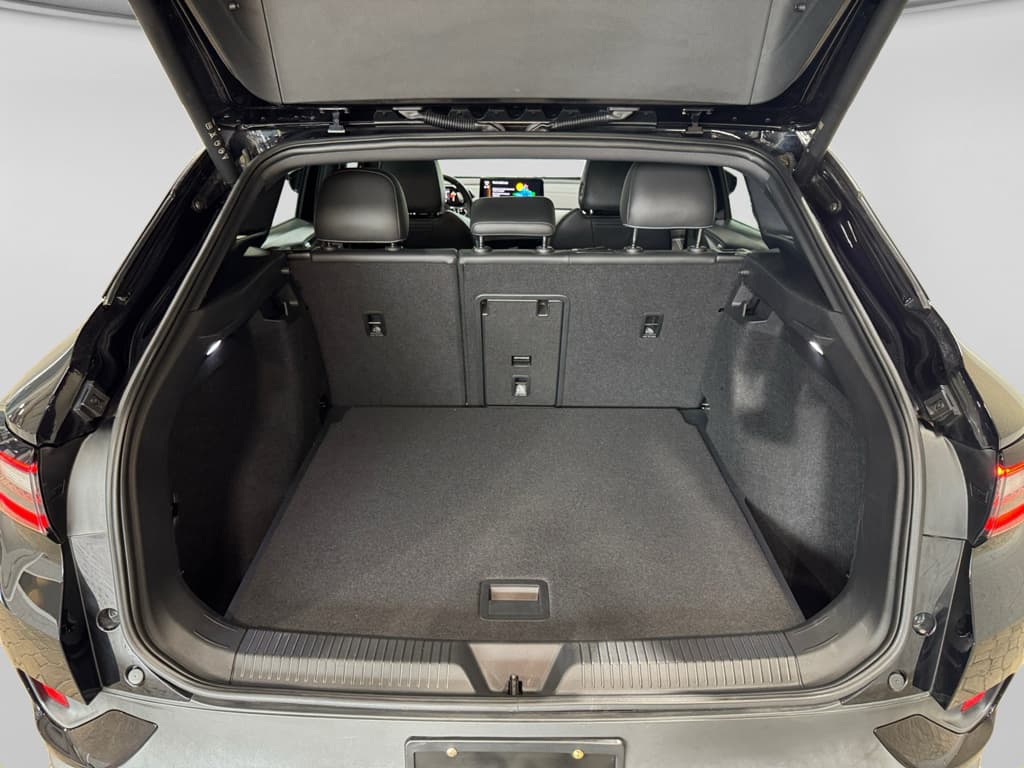 2023 Volkswagen ID.4 view 24