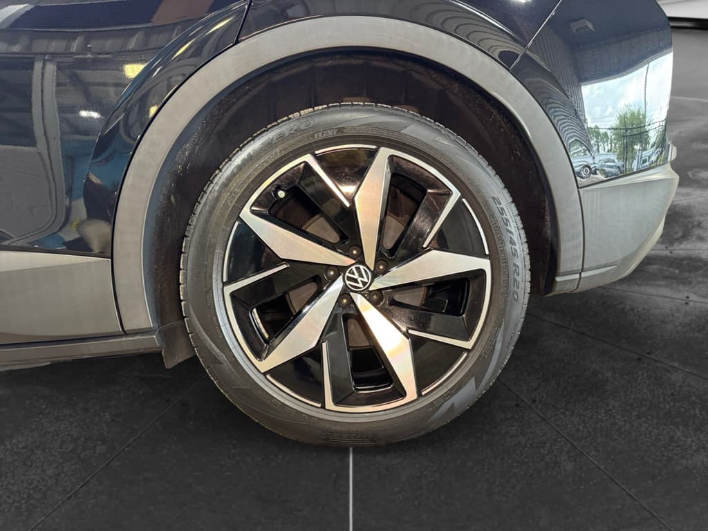 2023 Volkswagen ID.4 view 28