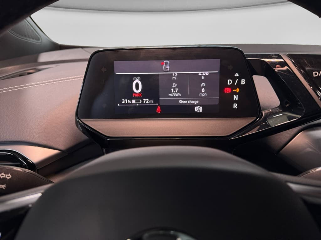 2023 Volkswagen ID.4 view 9