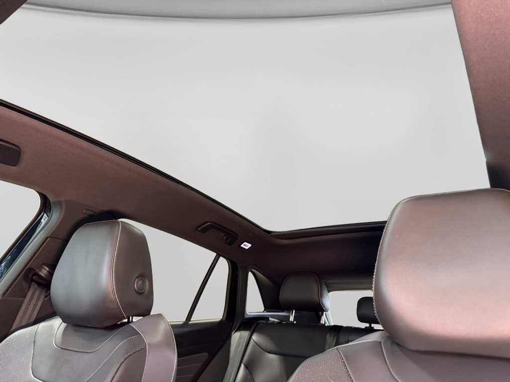 2023 Volkswagen ID.4 view 23