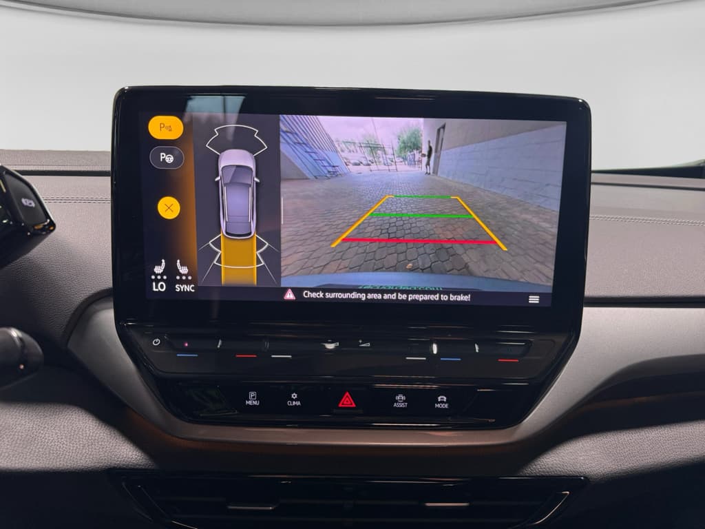 2023 Volkswagen ID.4 view 14