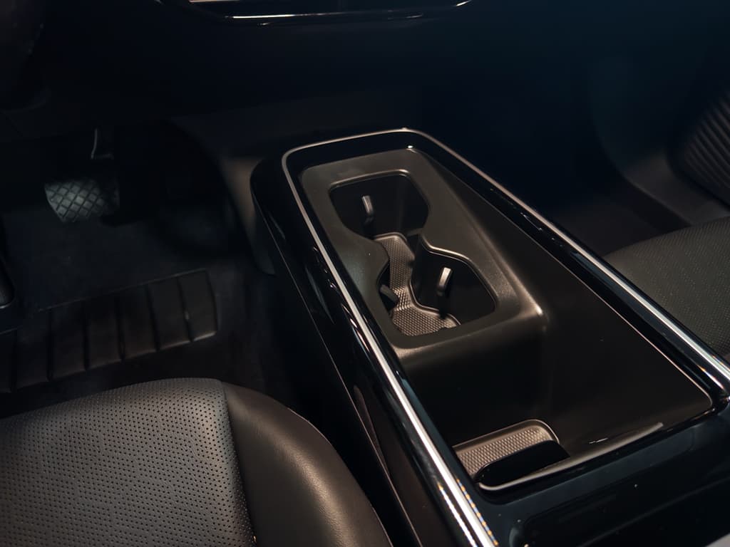 2023 Volkswagen ID.4 view 18