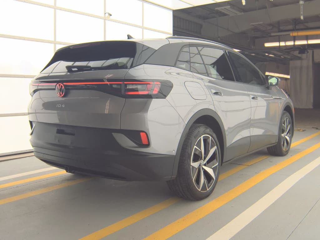 2024 Volkswagen ID.4 view 3