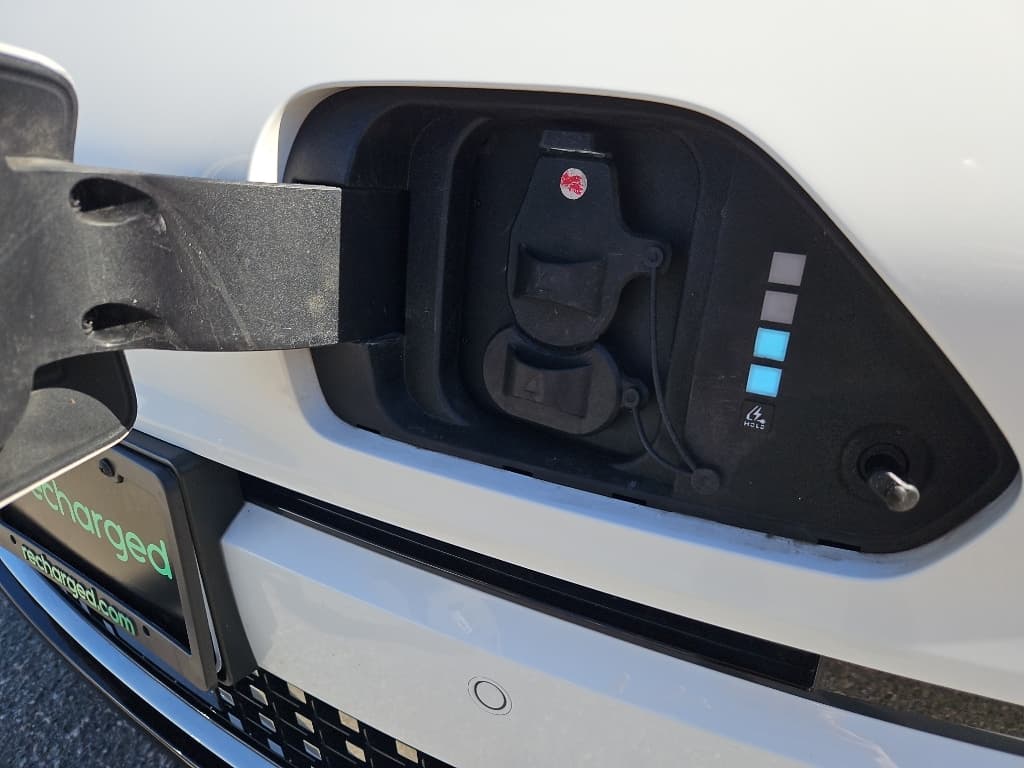2024 Hyundai Kona view 5