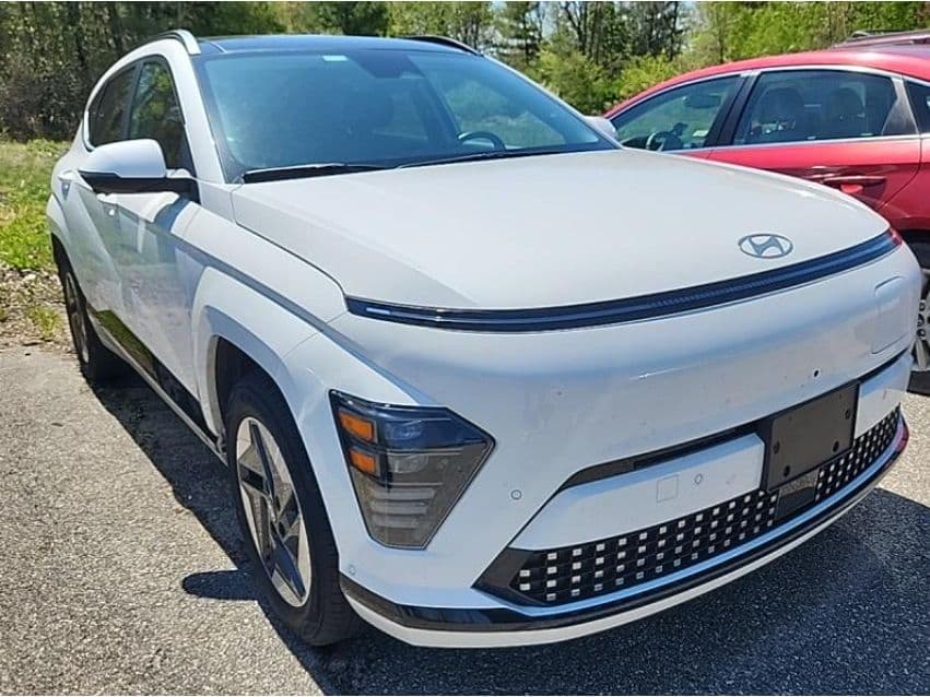 2024 Hyundai Kona view 2
