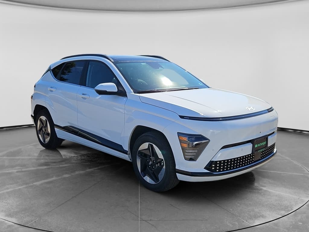 2024 Hyundai Kona view 4