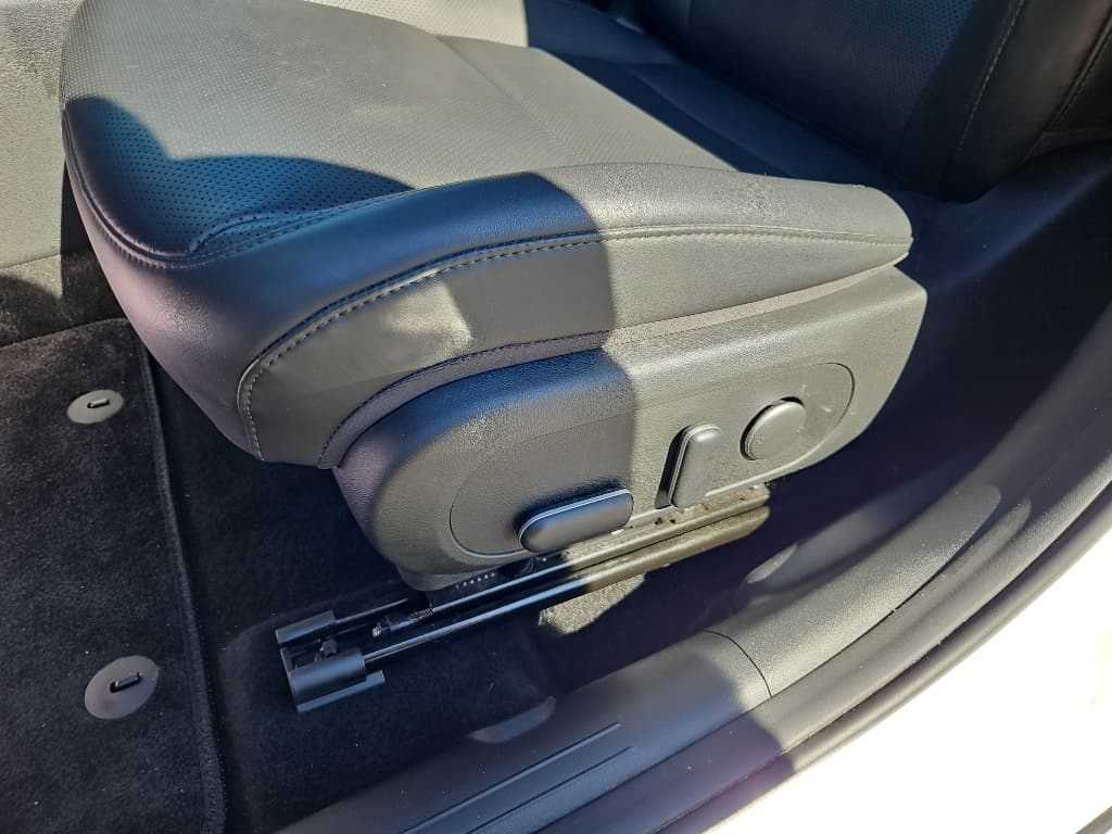 2024 Hyundai Kona view 6