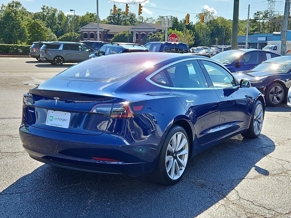 2018 Tesla Model 3 view 3