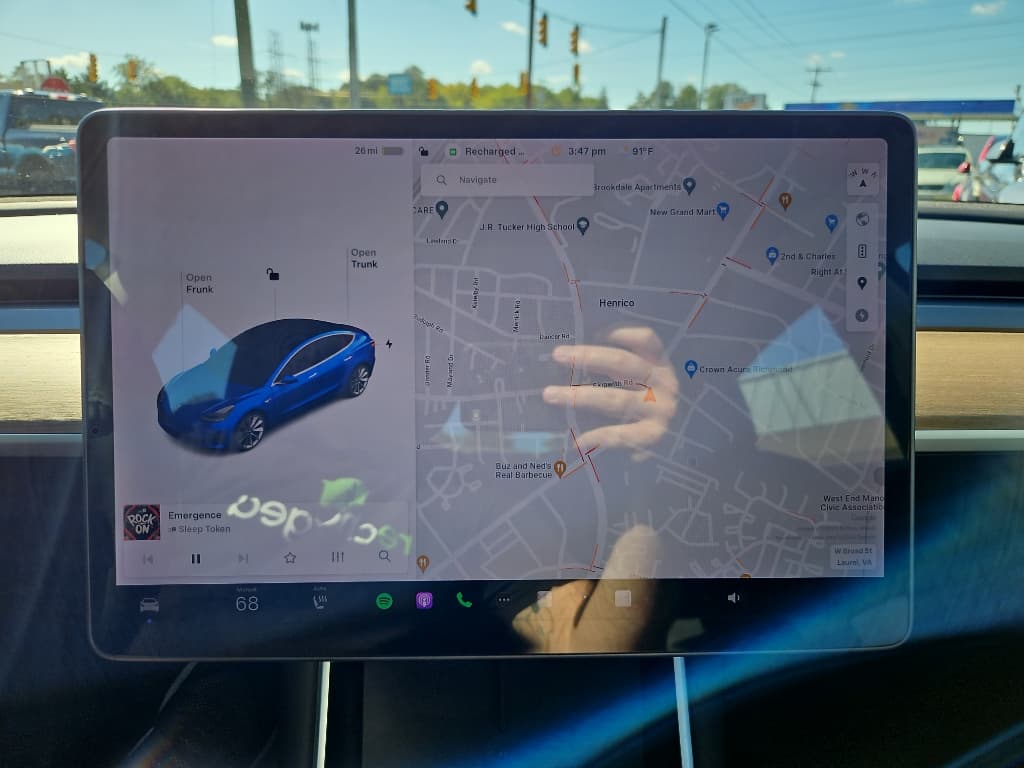 2018 Tesla Model 3 view 10