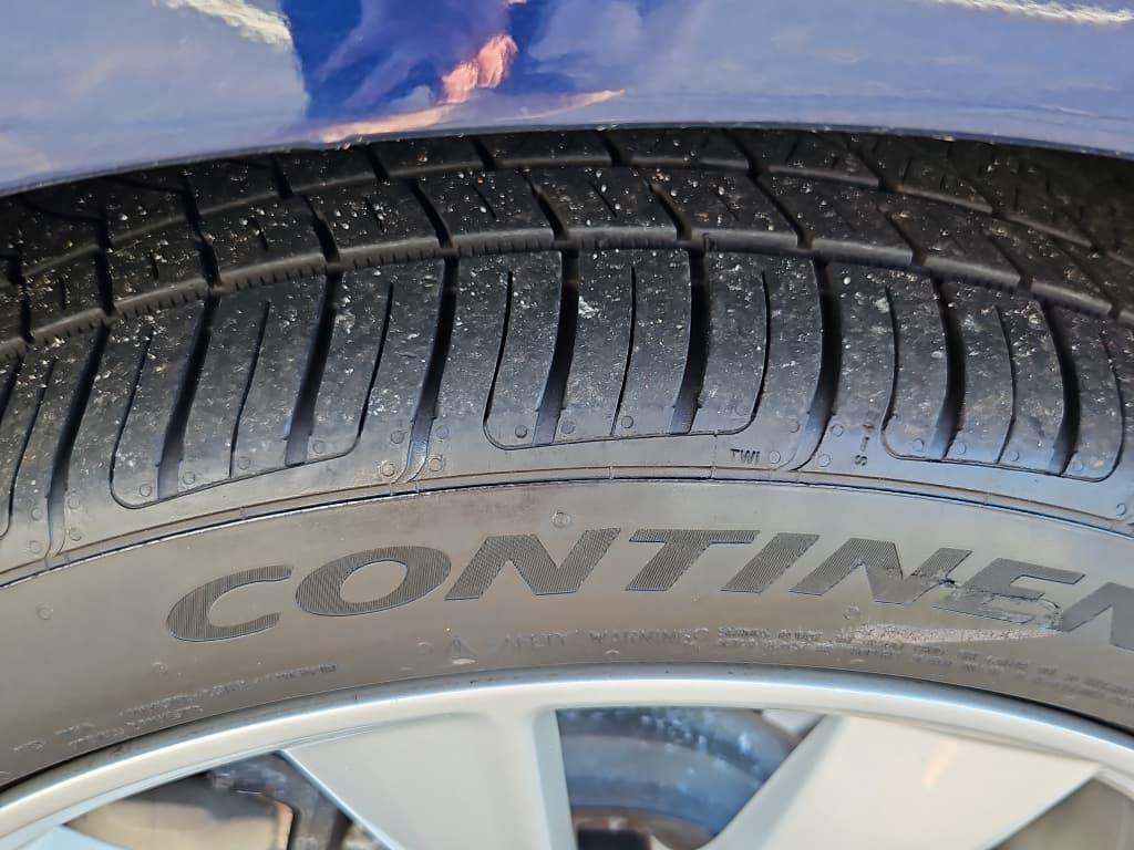 2018 Tesla Model 3 view 29
