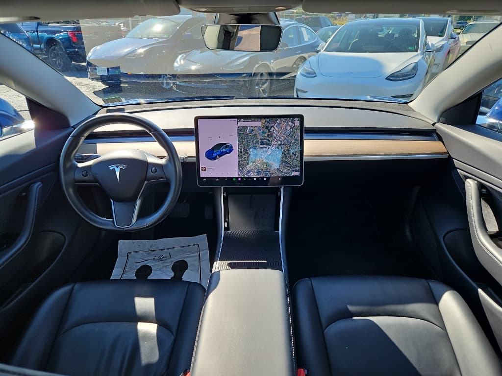 2018 Tesla Model 3 view 14