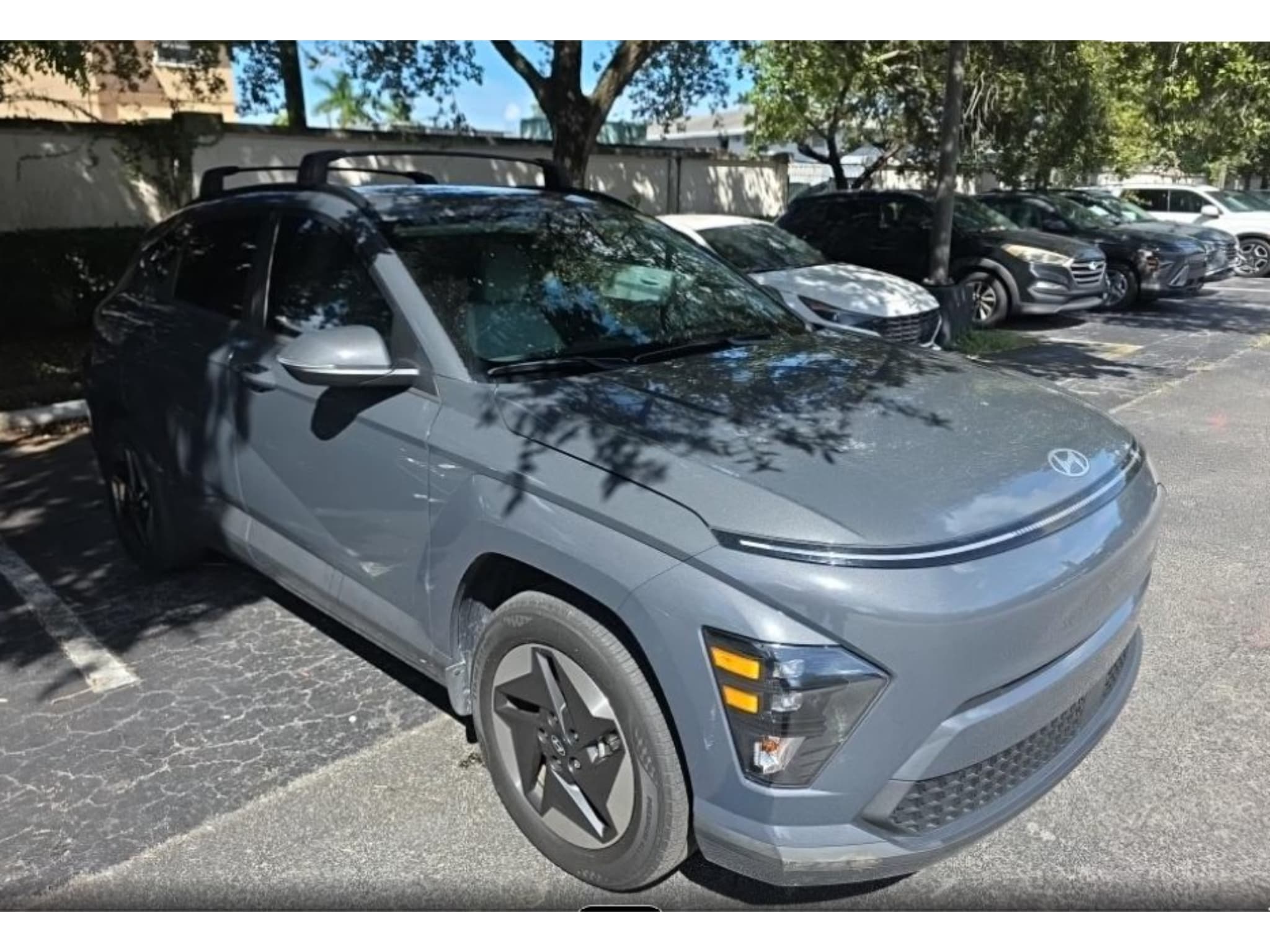 2024 Hyundai Kona view 4