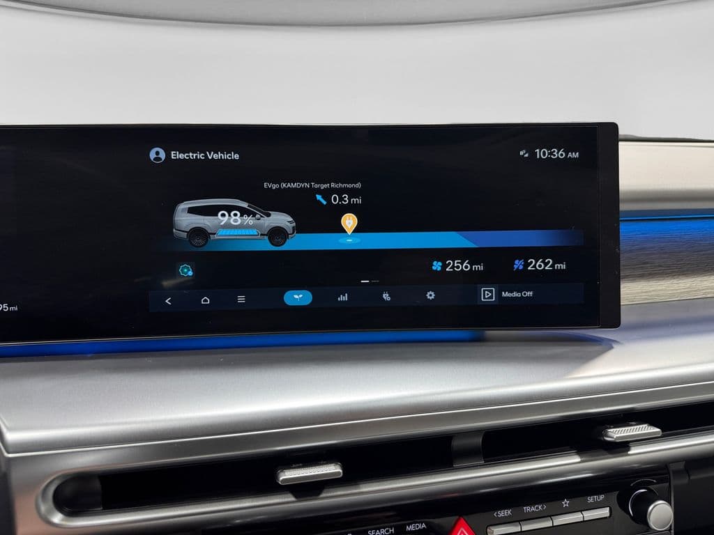 2026 Hyundai IONIQ 9 view 13
