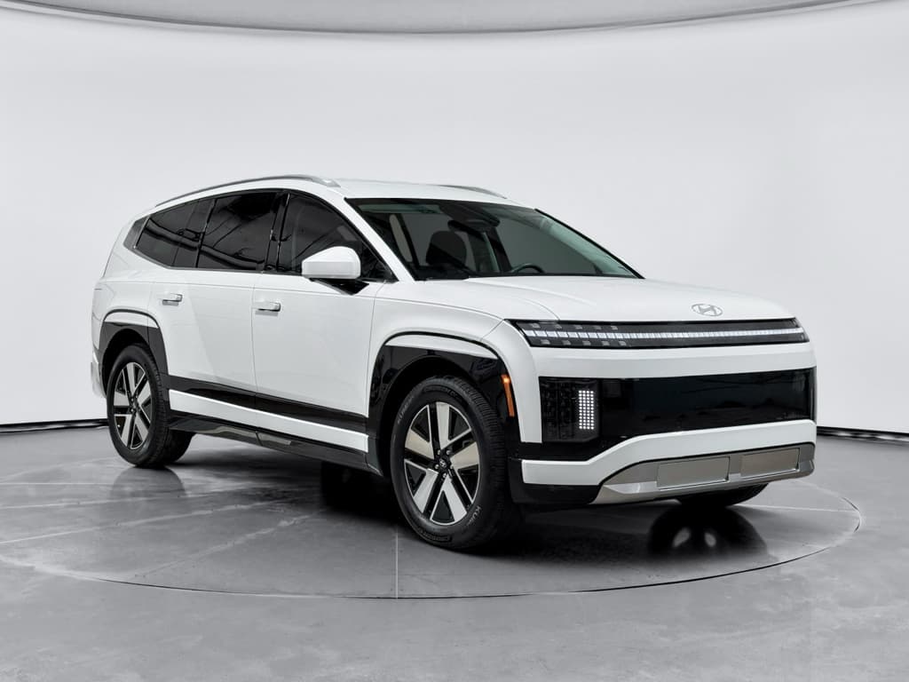 2026 Hyundai IONIQ 9 view 4