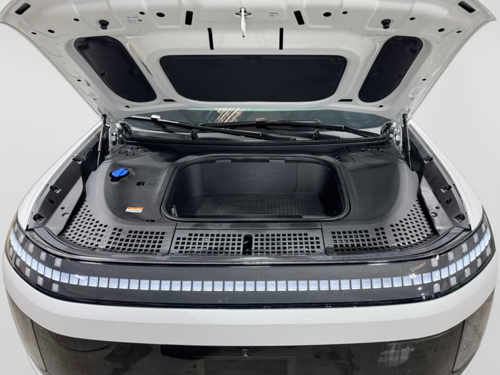 2026 Hyundai IONIQ 9 view 27