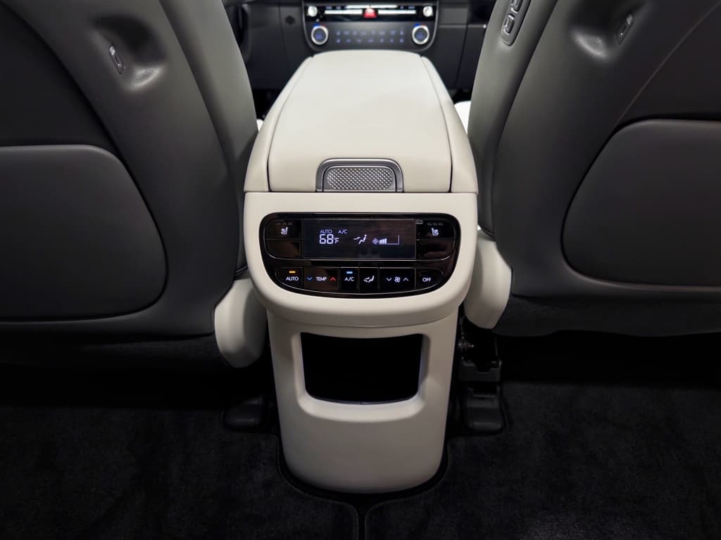 2026 Hyundai IONIQ 9 view 22