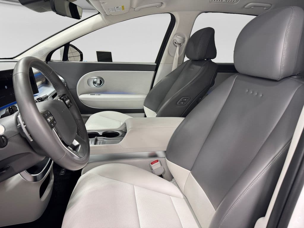 2026 Hyundai IONIQ 9 view 9