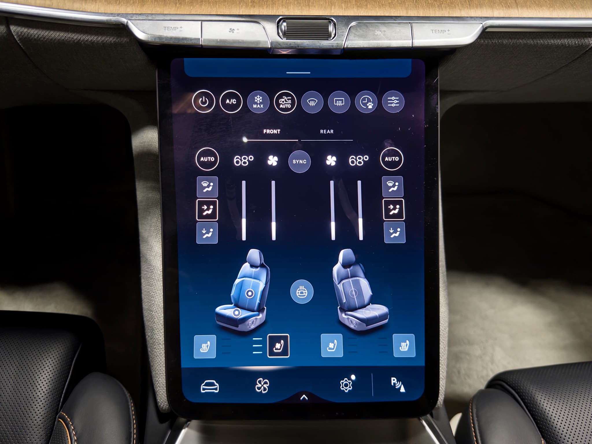 2025 Lucid Air view 13
