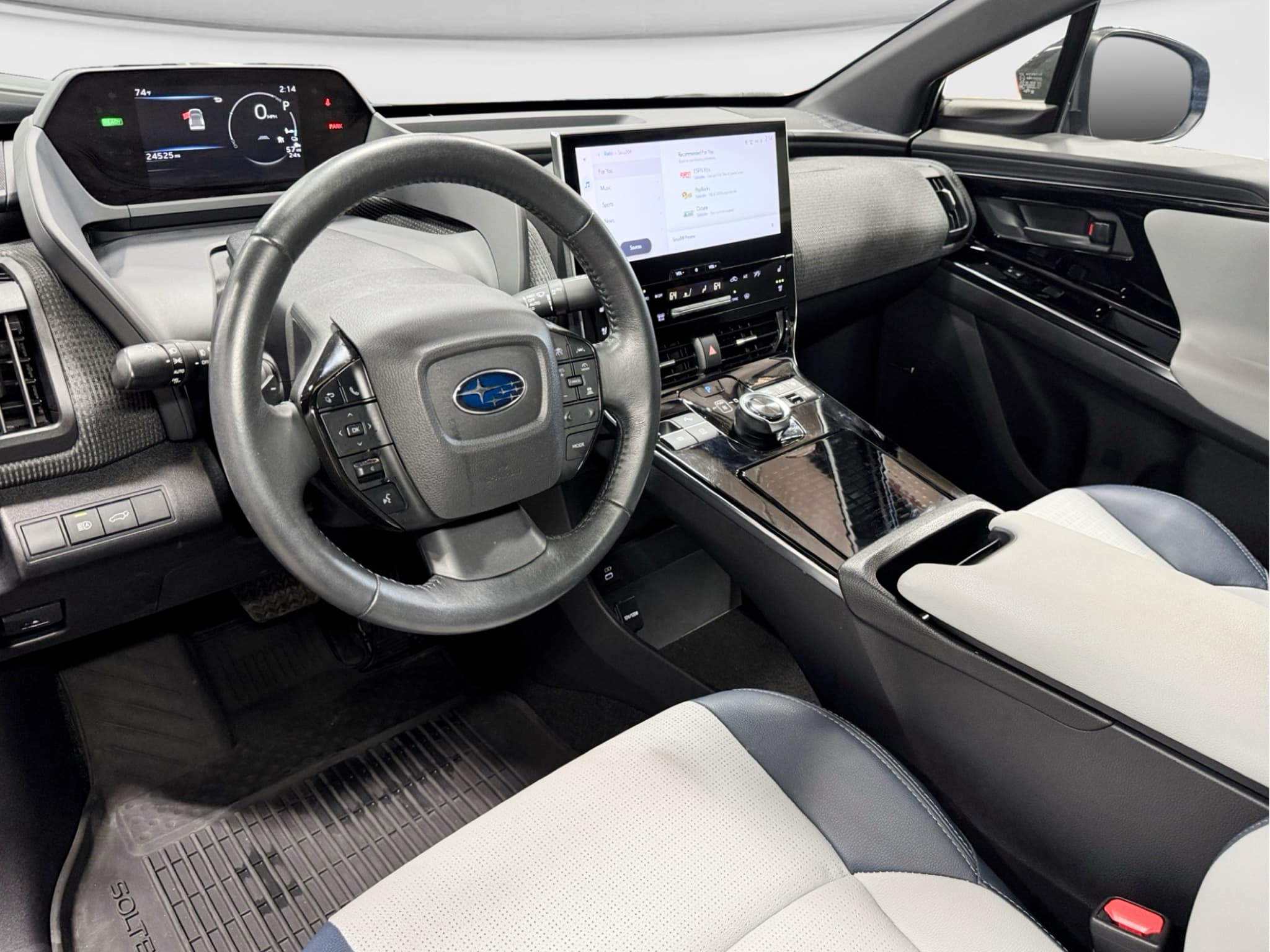 2023 Subaru Solterra view 16