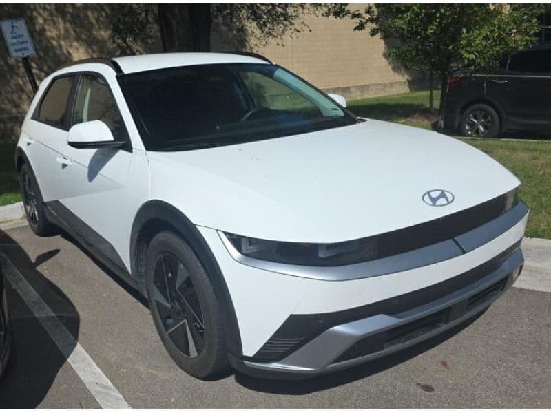2025 Hyundai IONIQ 5 view 2