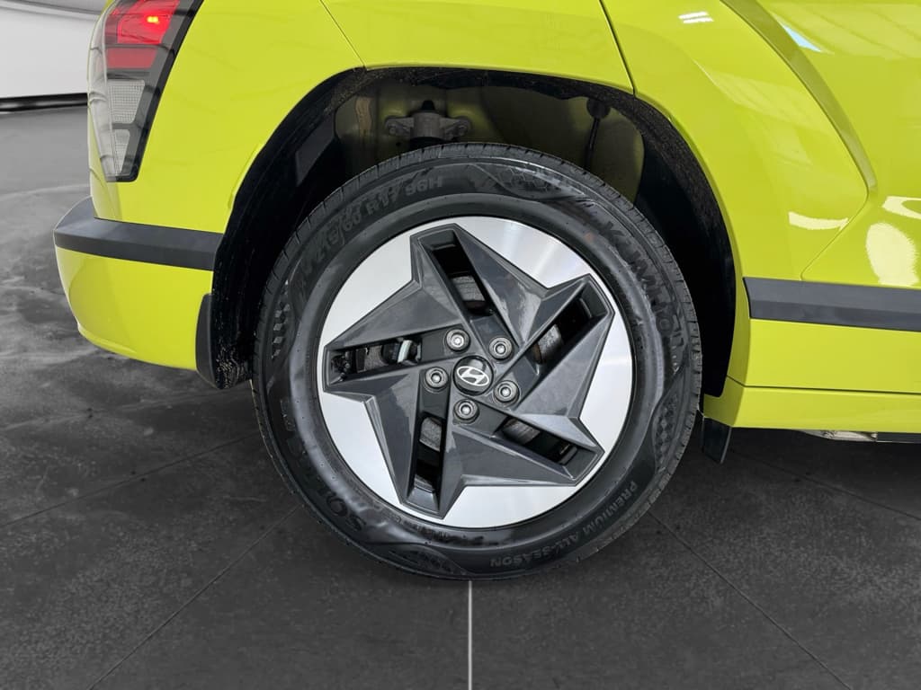 2024 Hyundai Kona view 38
