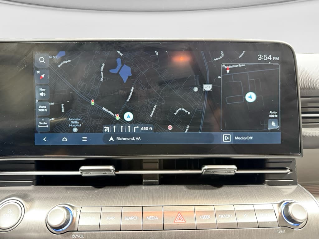 2024 Hyundai Kona view 12