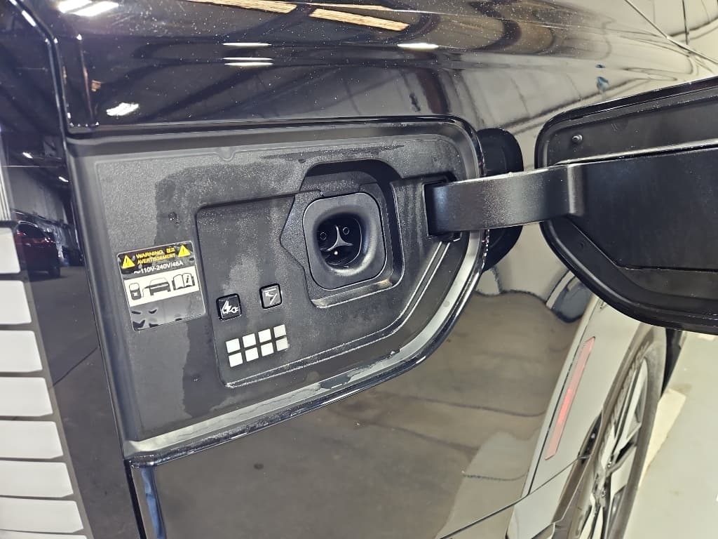 2026 Hyundai IONIQ 9 view 5