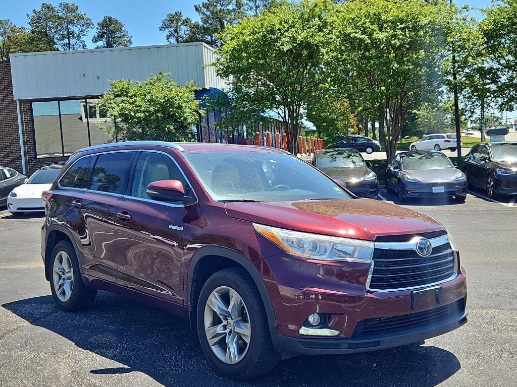 2015 Toyota Highlander view 5