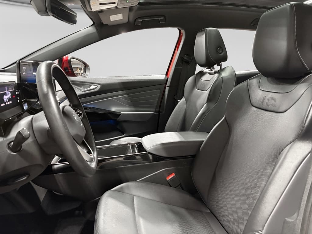 2023 Volkswagen ID.4 view 16