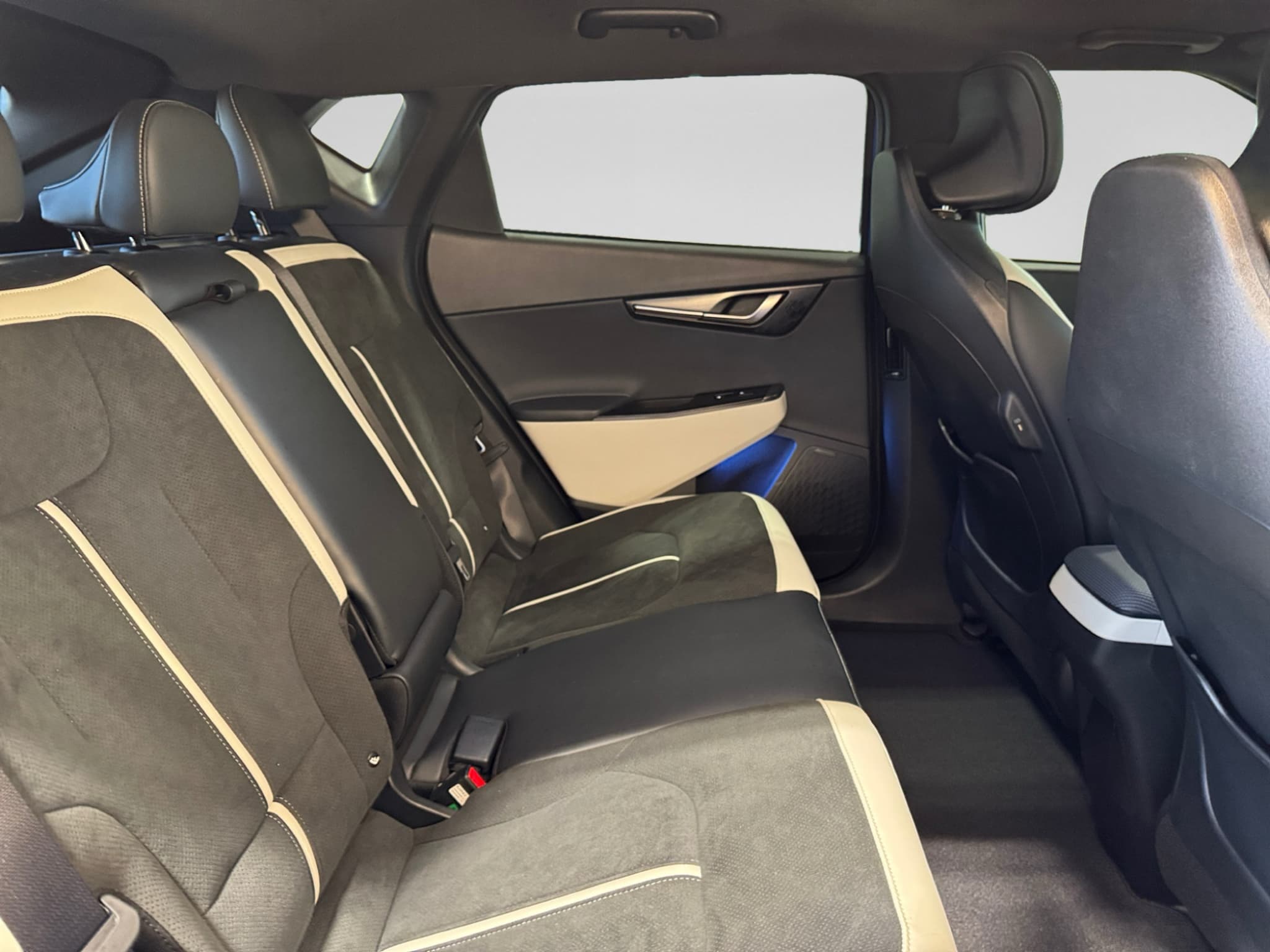 2025 Kia EV6 view 22