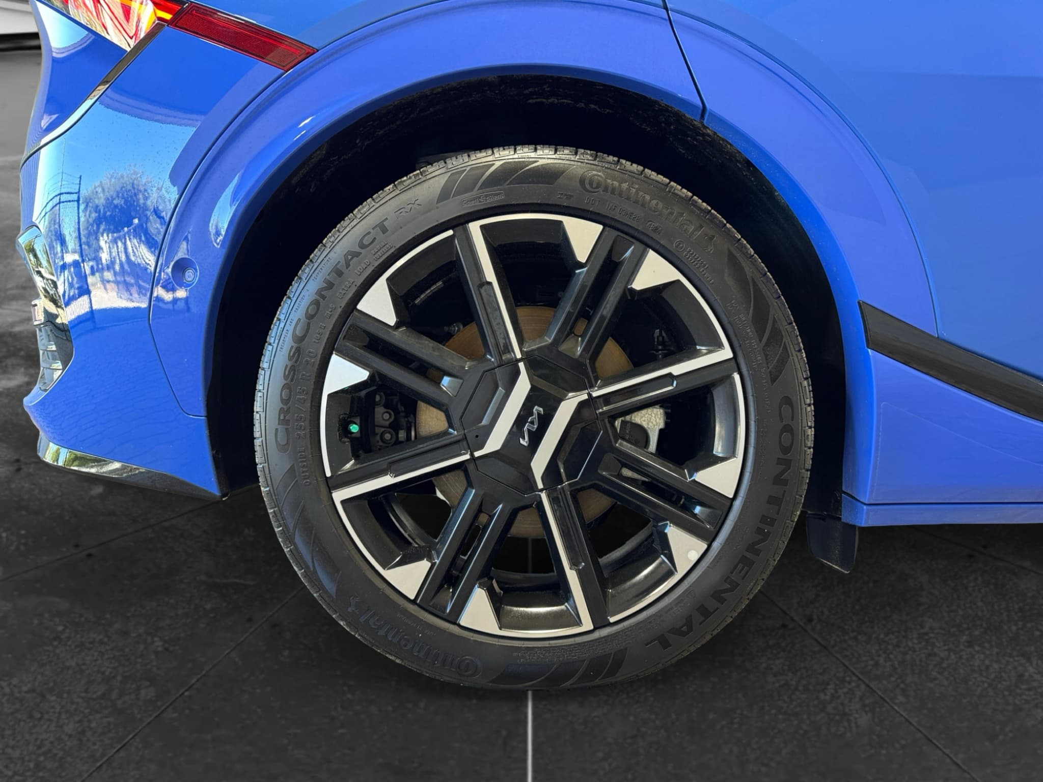 2025 Kia EV6 view 38