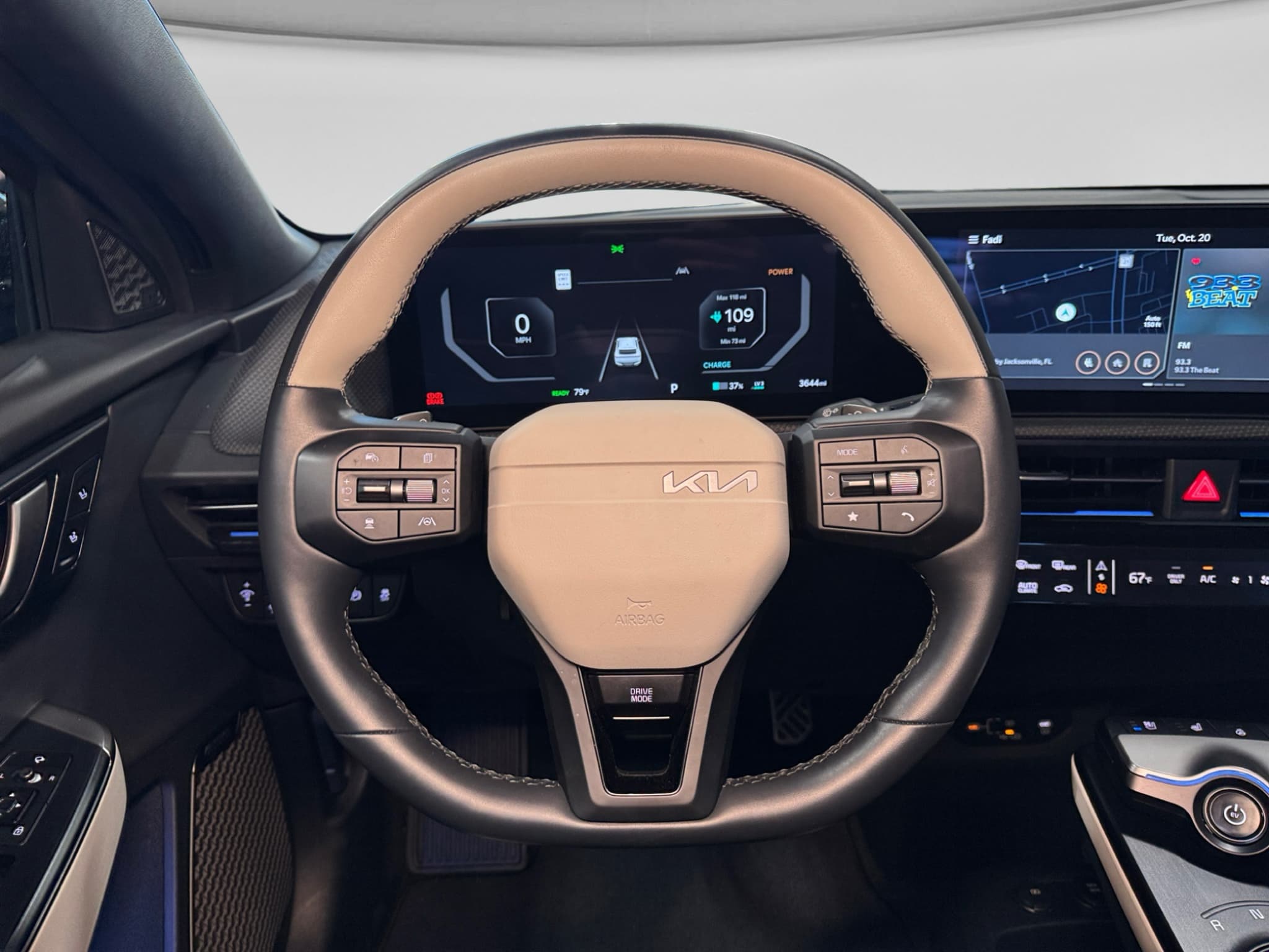 2025 Kia EV6 view 8