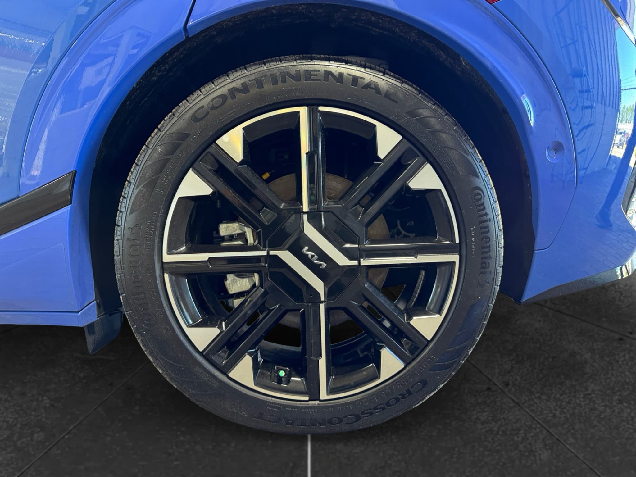 2025 Kia EV6 view 34